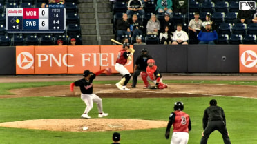 Oswaldo Cabrera singles on a line drive to right fielder Kristian Campbell. George Lombard Jr. scores. Spencer Jones to 3rd.