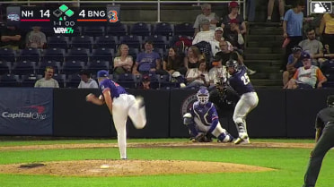 Edward Duran doubles (1) on a fly ball to left fielder Vincent Perozo. Victor Arias scores. Cutter Coffey to 3rd.