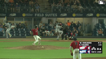 Enmanuel Valdez homers (15) on a fly ball to right field.