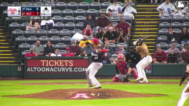 Lonnie White Jr. doubles (9) on a sharp line drive to left fielder Bryson Ware. Derek Berg scores.
