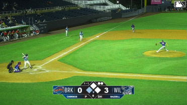 Kevin Bazzell singles on a line drive to left fielder Yonatan Henriquez. Yeremy Cabrera scores.