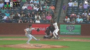 K.C. Hunt In play, run(s) to Jhonny Severino
