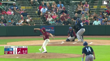 Griffin Lockwood-Powell homers (2) on a line drive to center field. Josue De Paula scores. Elijah Hainline scores.