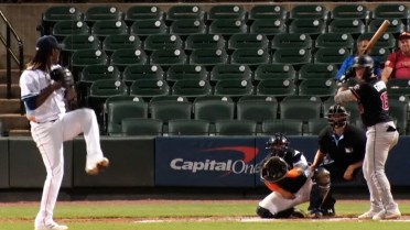 Rafael Montero strikes out the side in the 7th