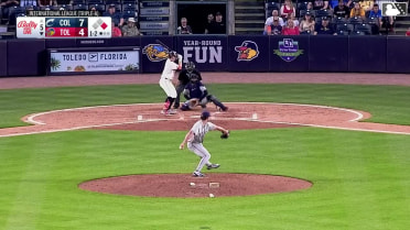 Jace Jung homers (8) on a fly ball to right field. Max Anderson scores.