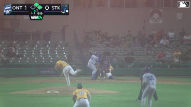 Aidan West singles on a sharp line drive to center fielder Drew Burress. Ching-Hsien Ko scores. Oswaldo Osorio scores.