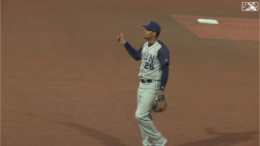 William Lugo makes a fantastic diving stop at third 