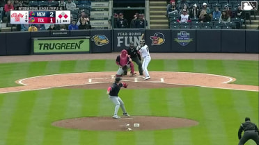 Luke Ritter singles on a sharp line drive to center fielder Joshua Báez. Cal Stevenson scores. Max Burt to 2nd.