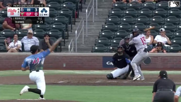 Andrew Thurman In play, run(s) to Keyber Rodriguez