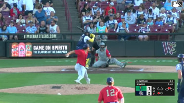 Luis Castillo doubles (10) on a sharp fly ball to right fielder Jacob McCombs. Eric Bitonti scores.