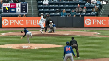 Yanquiel Fernández singles on a line drive to right fielder Riley Tirotta. George Lombard Jr. scores. Spencer Jones to 3rd.