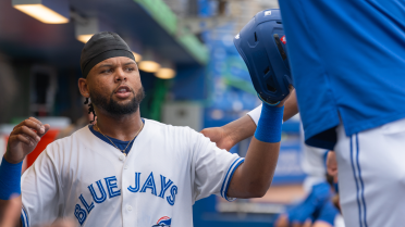 Beckles Shines, Blue Jays Drop Finale in Tampa