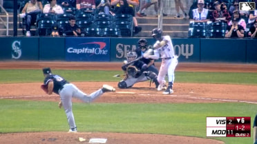 Curtis Washington Jr.'s inside-the-park homer