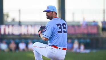 Bats Quiet Sounds, End Road Trip With 5-2 Win 