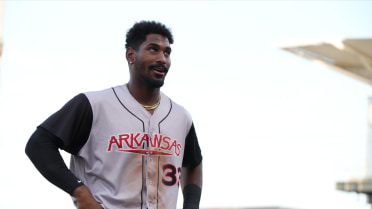 Montes' Blast Carries Travs Past Naturals