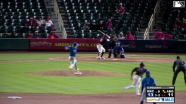 Vimael Machín singles on a line drive to right fielder James Tibbs III. Drew Avans scores. Charlie Condon to 3rd.