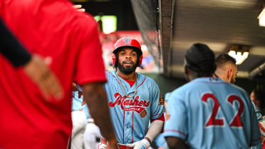 Bats Dominate Saints in 15-4 Win