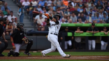 Aug. 12: Debuting Ducks hit, but Reading rallies for 11-9 win