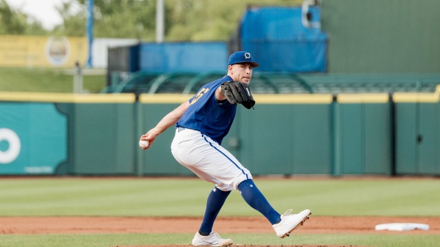 Storm Chasers Fall 8-5 to Aviators in Series Opener