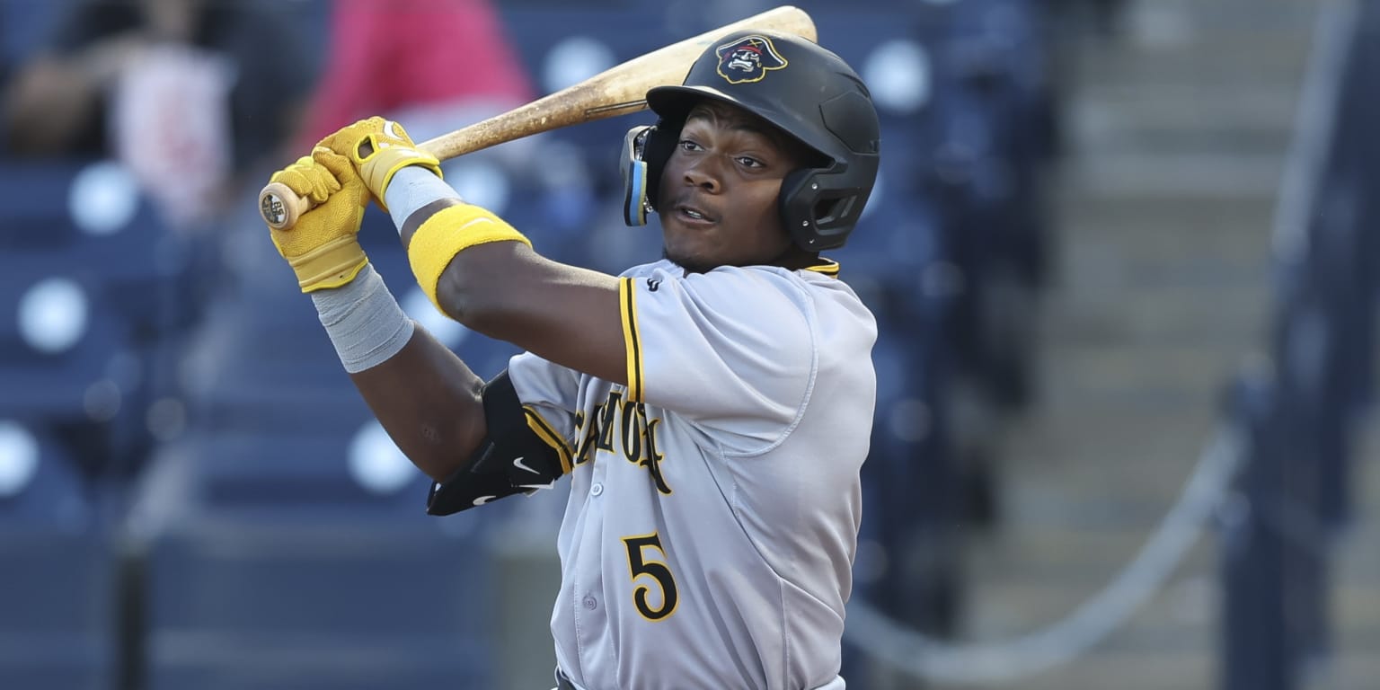 Termarr Johnson signs with the Pittsburgh Pirates, giving every