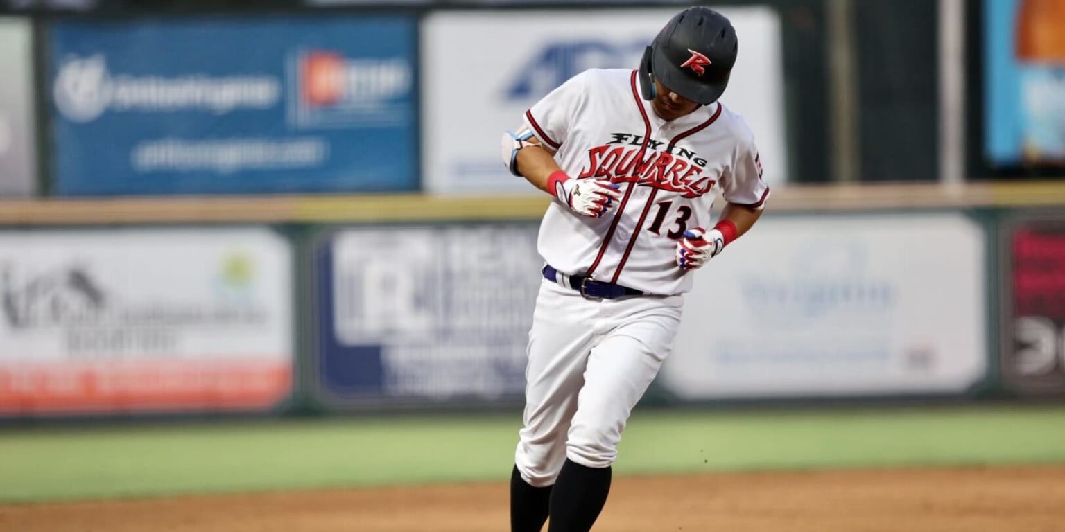 Baseball clinches series against Ducks in front of record-breaking