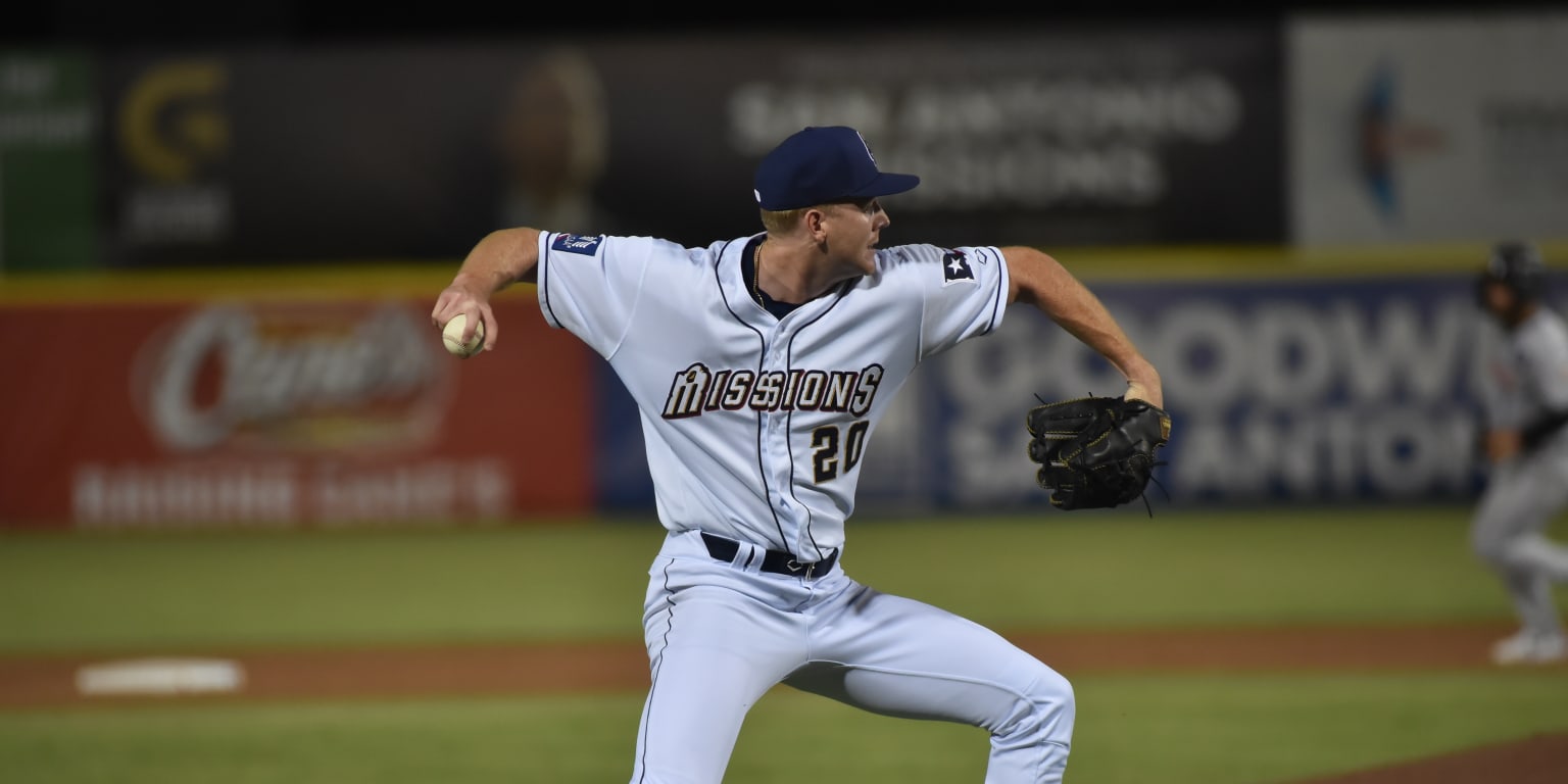 Sod Poodles Steal Win in Ninth Inning