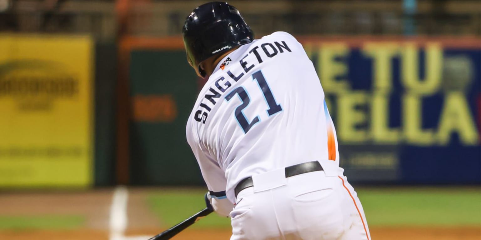 Singleton Baseball León And Singleton Go Back-To-Back In Sugar Land Defeat | MiLB.com