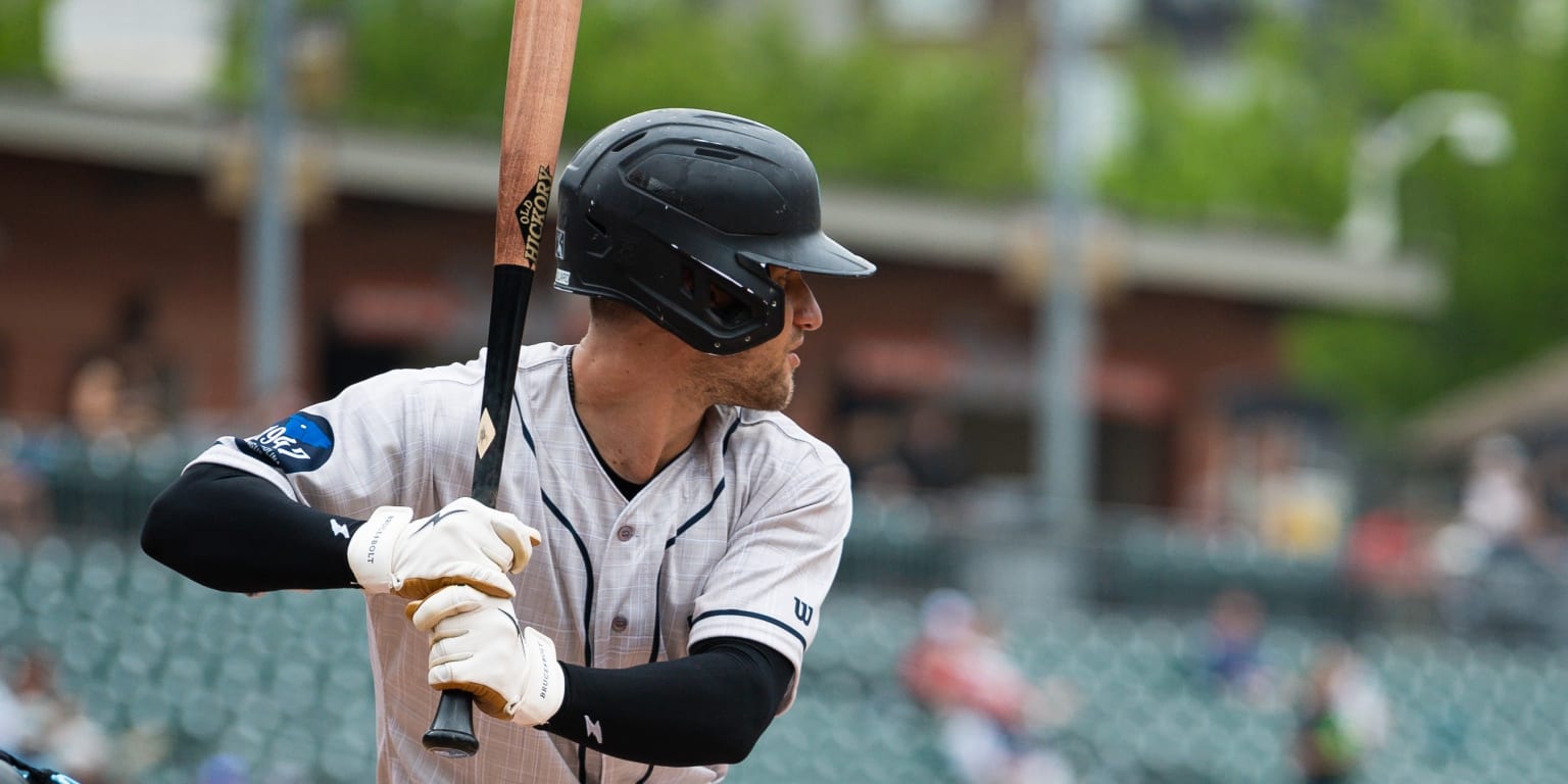 Moncada to Begin Rehab Stint Friday