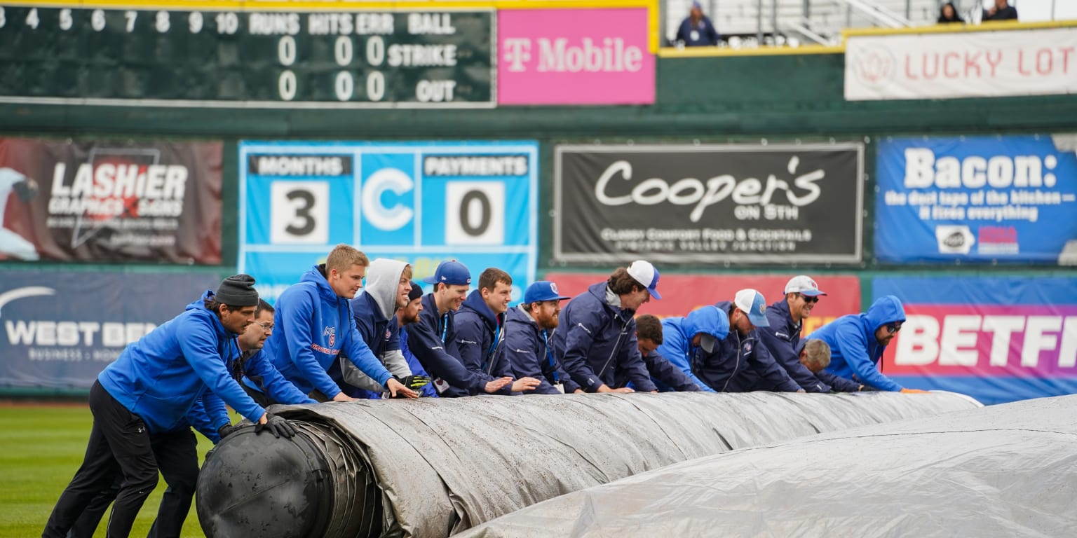 Omaha Storm Chasers Grounds Crew