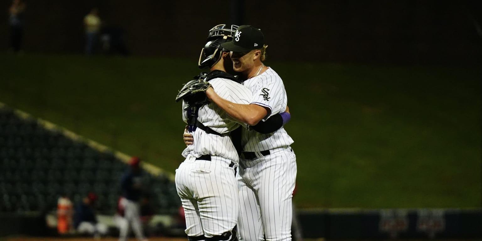 White Sox rally for 5-4 win and doubleheader split