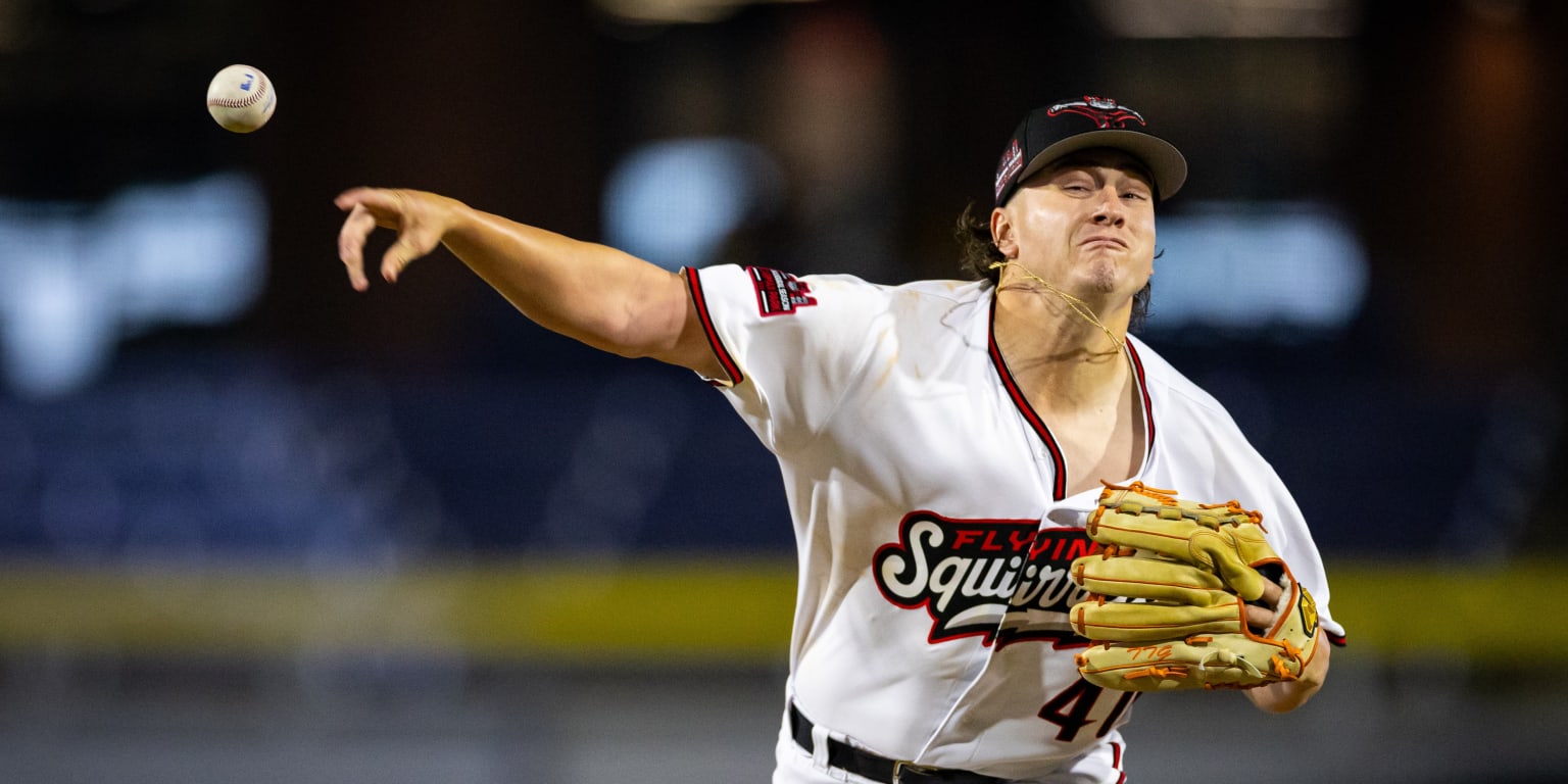Squirrels storm past Patriots on Brandon Crawford Night | MiLB.com