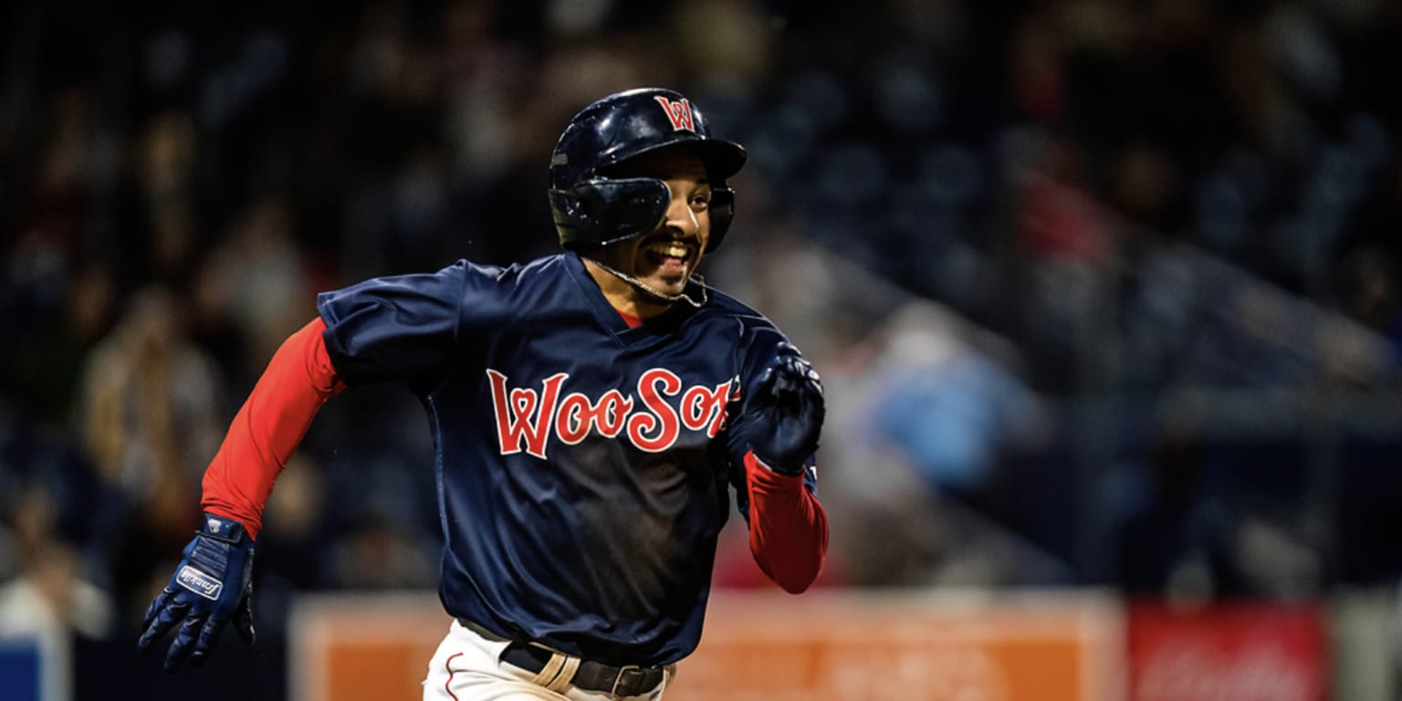 Christian Encarnacion-Strand hits grand slam for Louisville Bats against  Worcester