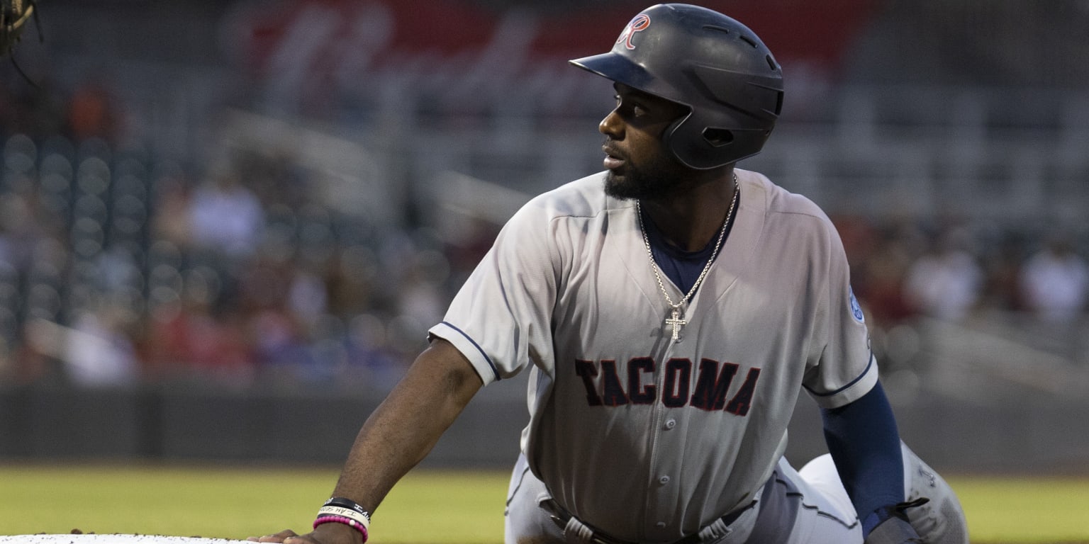 Jason Krizan gets his 1st MLB hit after 11 seasons in minor leagues