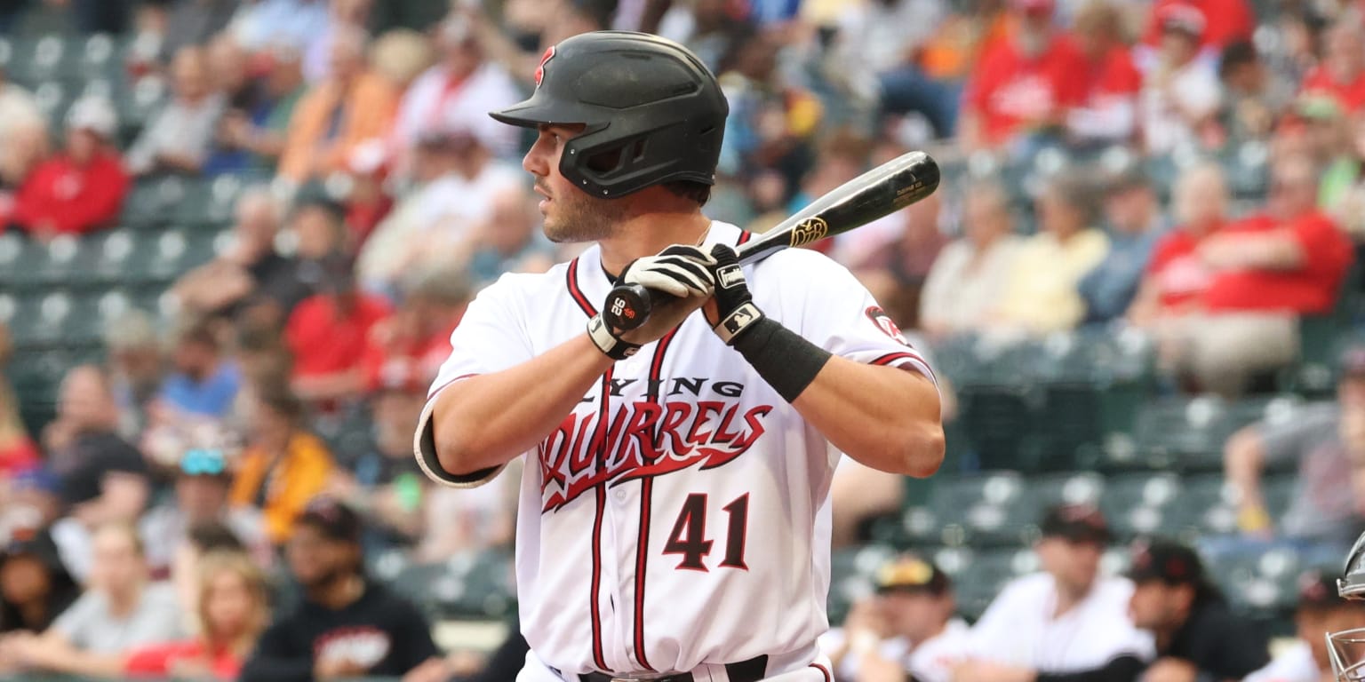 Squirrels' late rally falls short in home opener | MiLB.com
