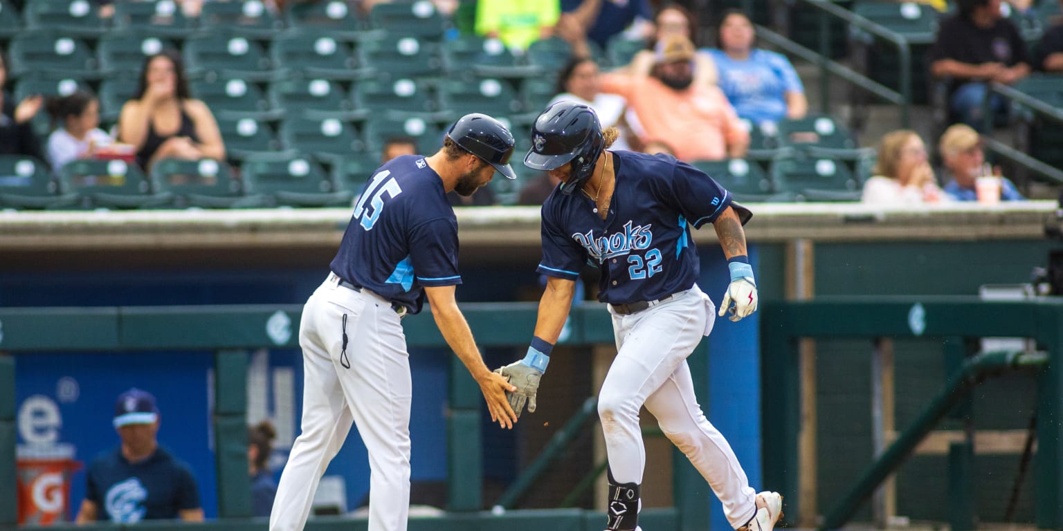 Hooks Handle Javelinas in First Meeting