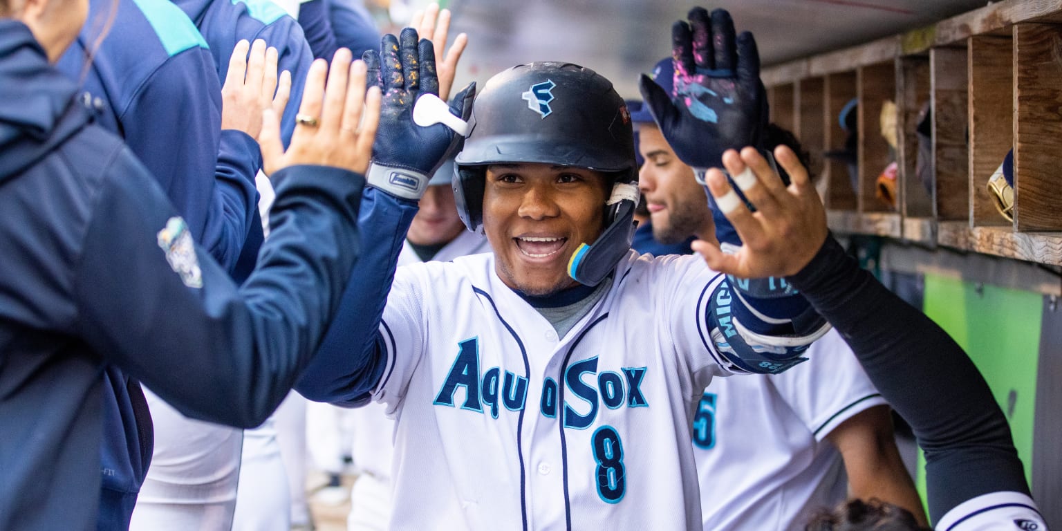 Everett Keeps Doing The Work: Seven Former AquaSox Players Were On The Field In The Mariners' Victory