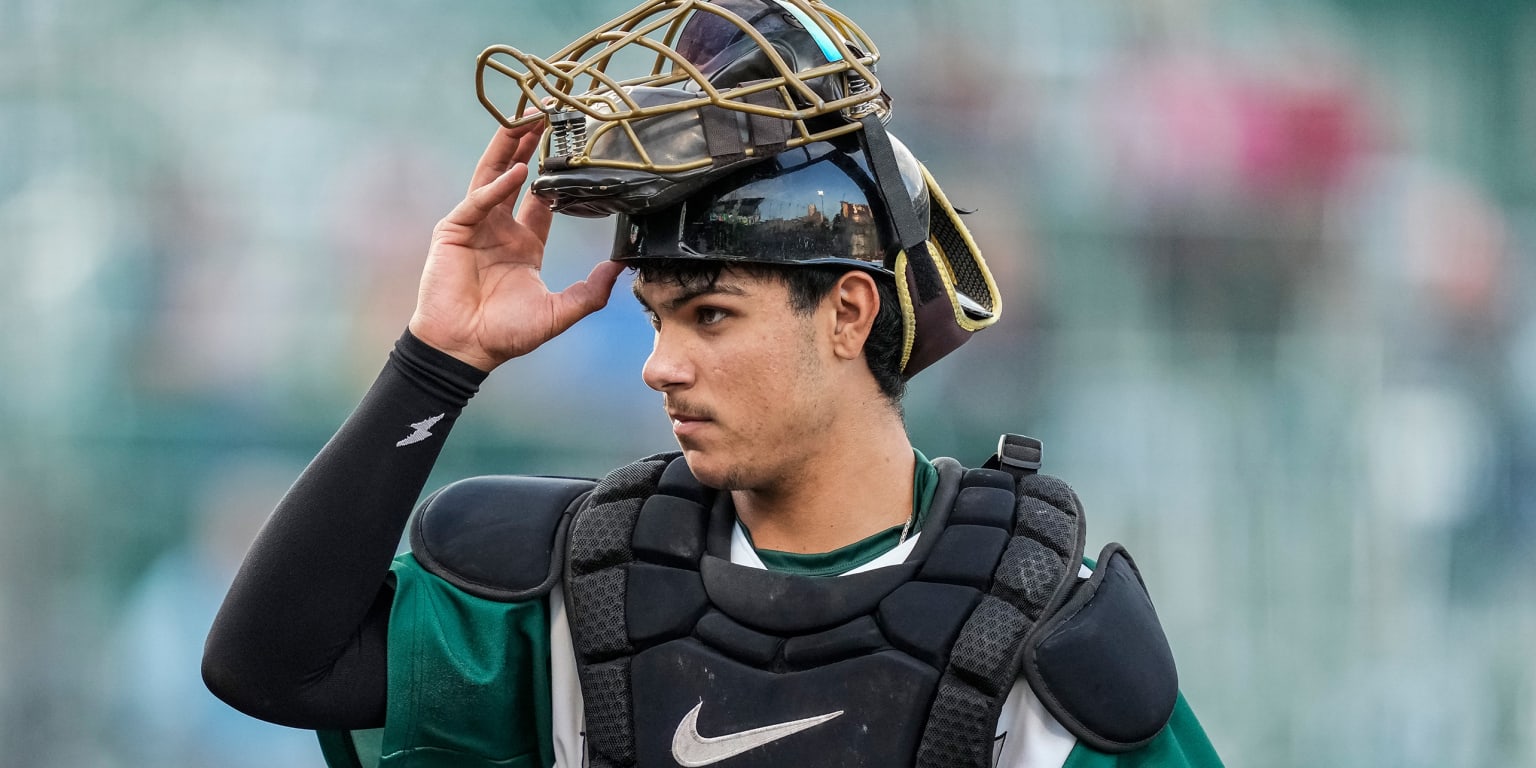 Padres Promote 16-Year-Old Catcher Ethan Salas to Single-A
