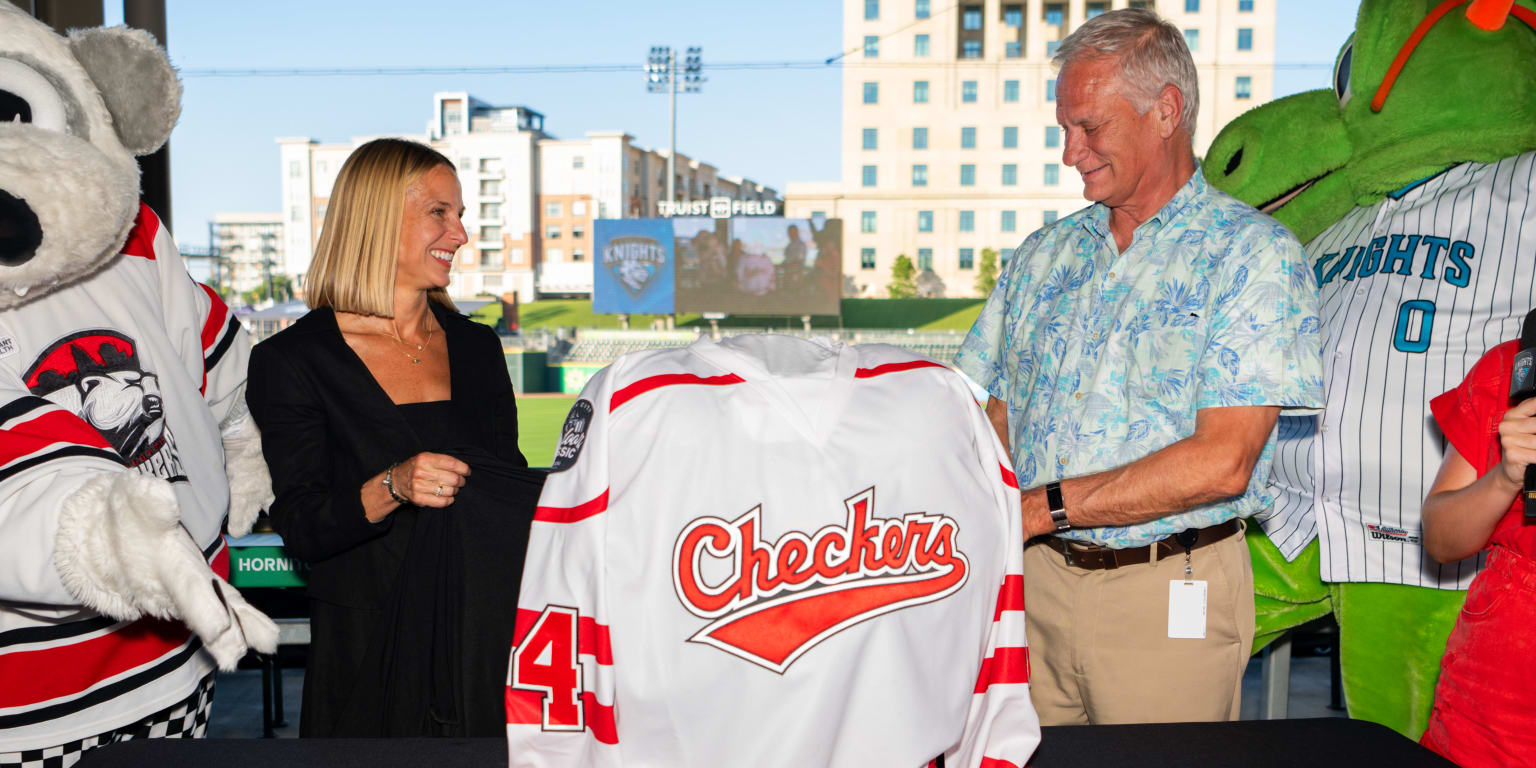 Charlotte Knights unveil logo and jersey to mark 20 years with the Chicago  White Sox