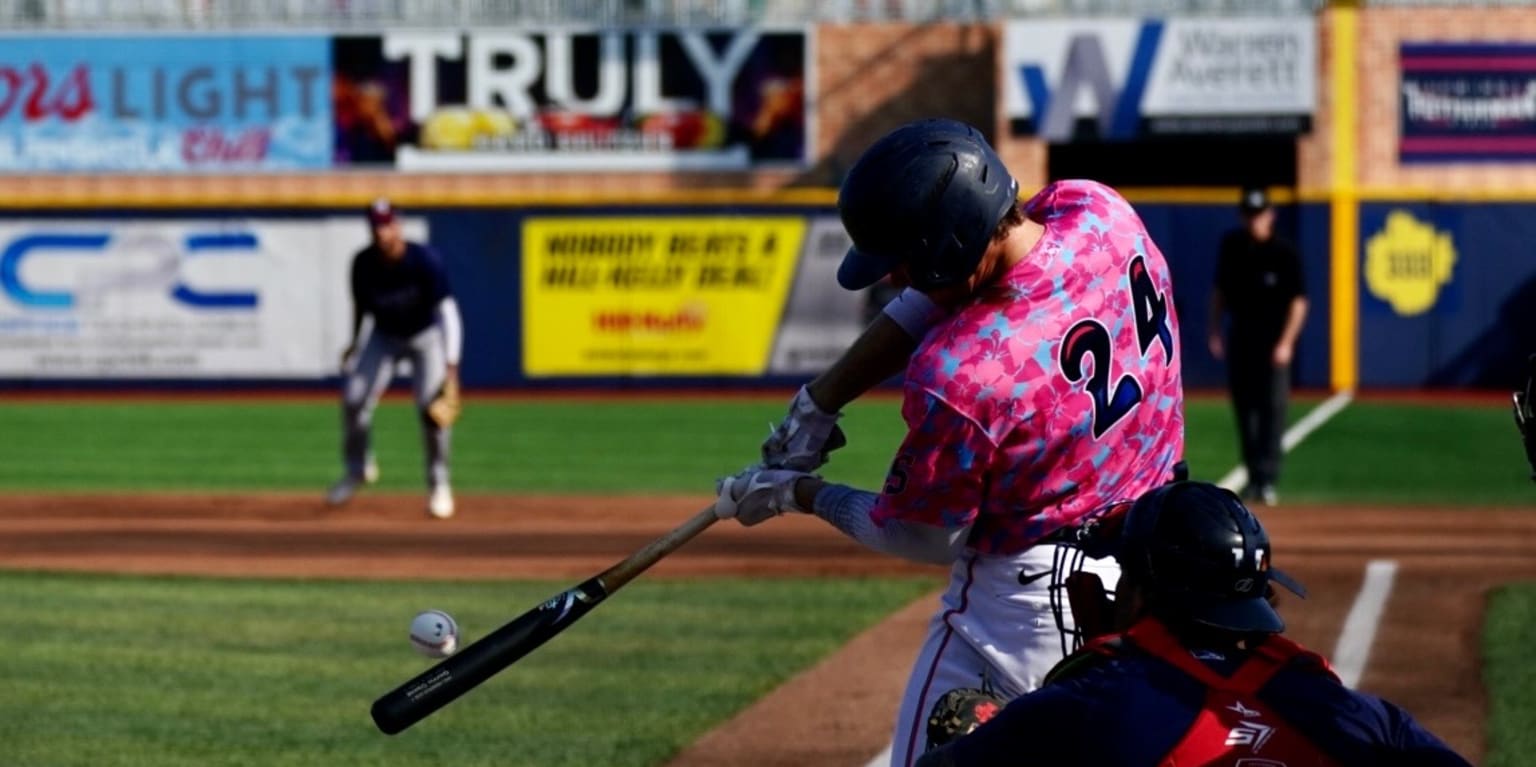 Pensacola Blue Wahoos clubs 3 HRs in playoff win over Montgomery Biscuits