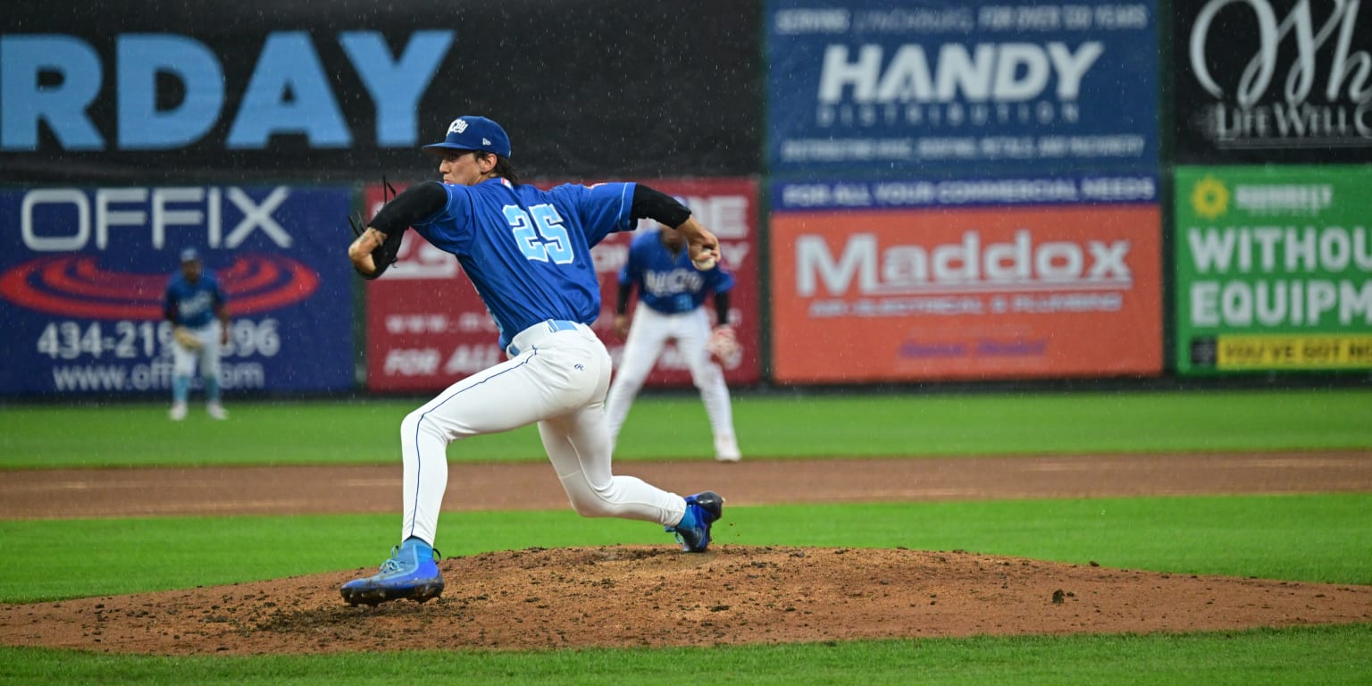 Rex Fowler Rains Rain-Filled Evening Goes For Howlers | Howlers