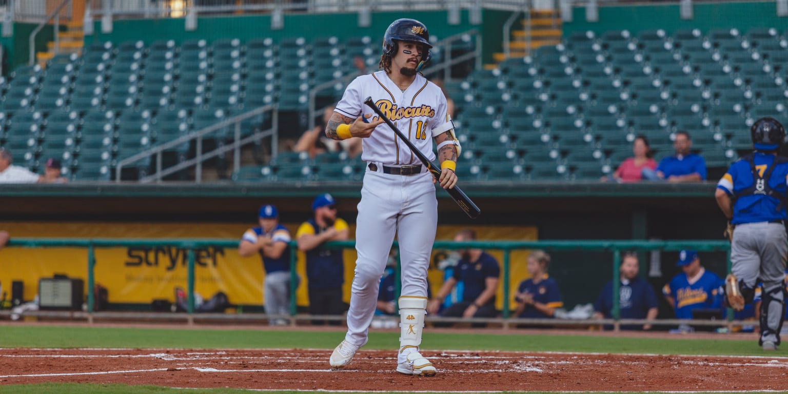 Pensacola Blue Wahoos clubs 3 HRs in playoff win over Montgomery Biscuits