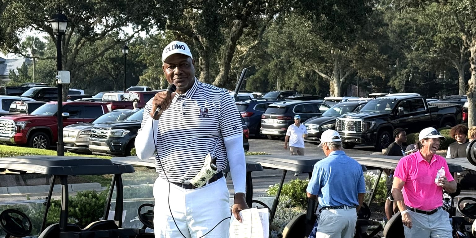 Blue Wahoos Join Investor, NFL Legend Derrick Brooks in Helping Community Impact