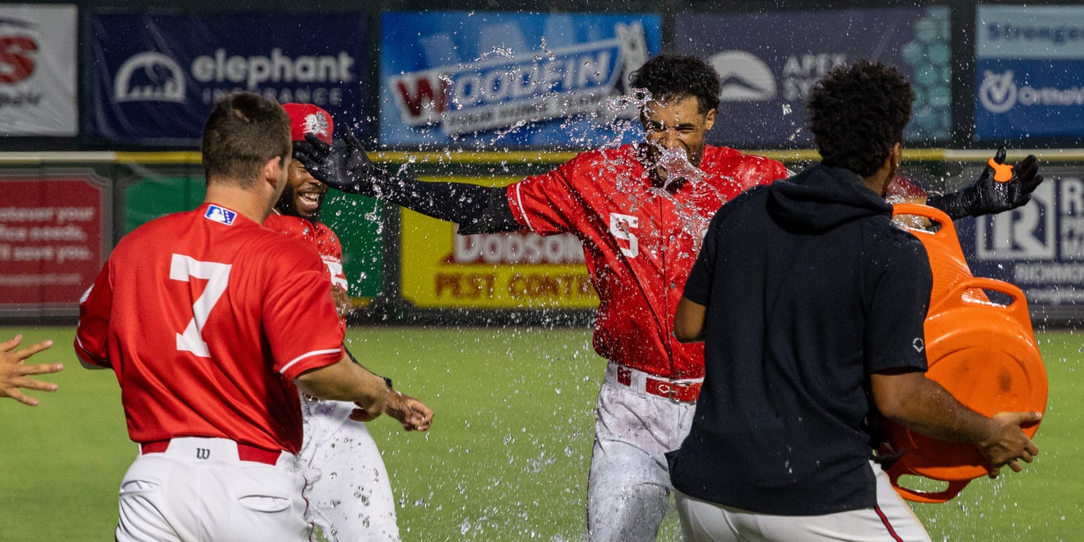 Squirrels rally to walk off over Curve | MiLB.com