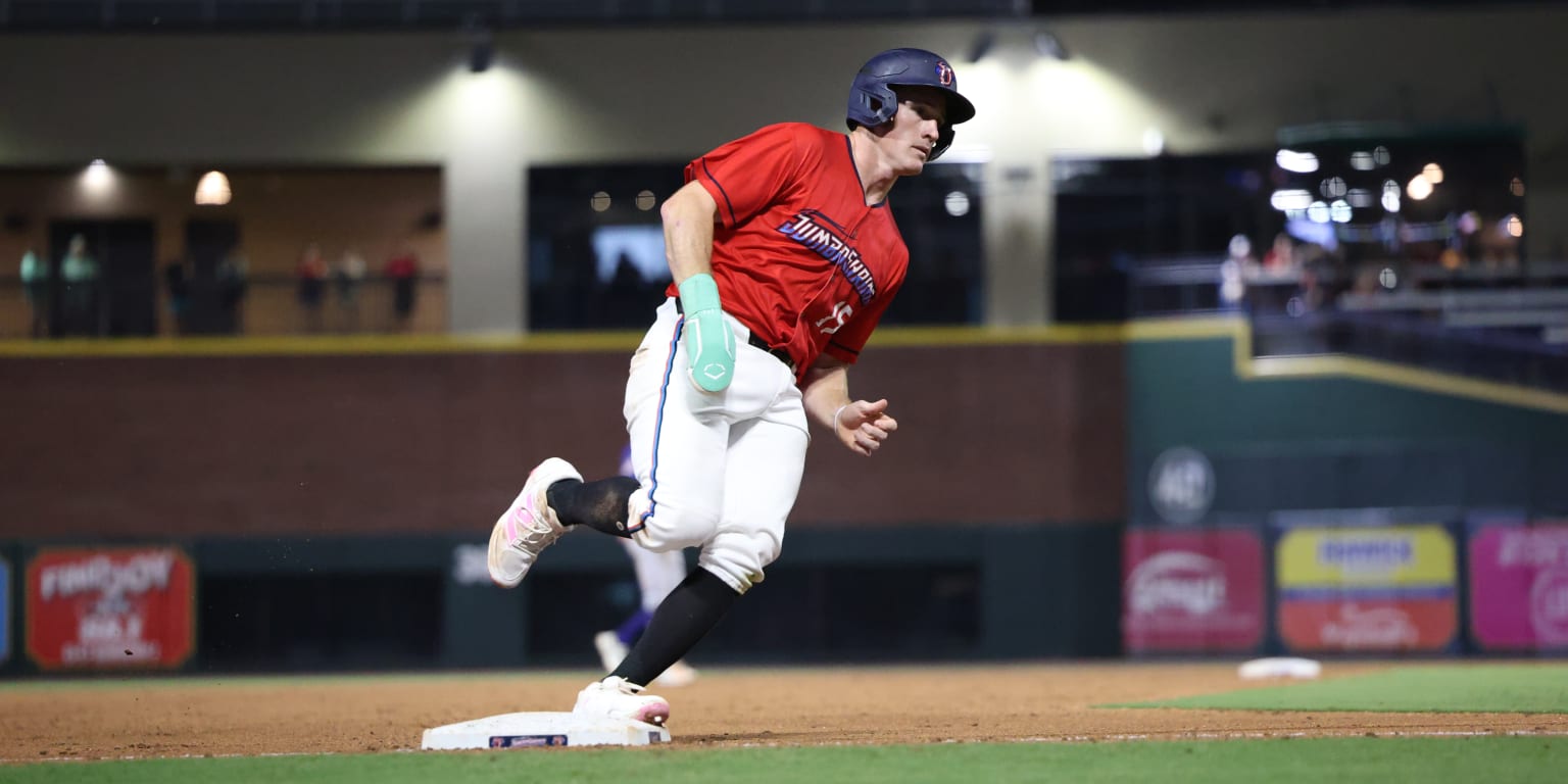 Berry blasts Jacksonville to seventh-straight win | MiLB.com