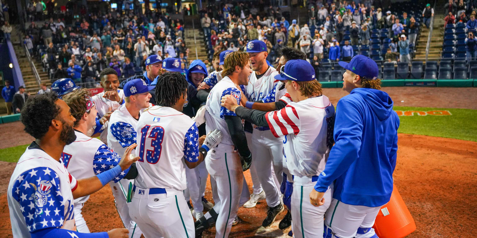 Karros Opens Season with Walk-off Homer for Yard Goats | MiLB.com
