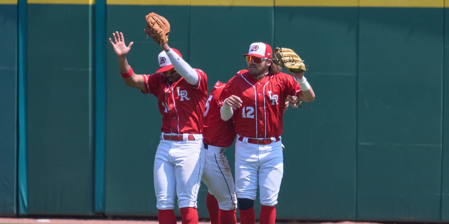 Hooks defeat Arkansas Travelers Wednesday