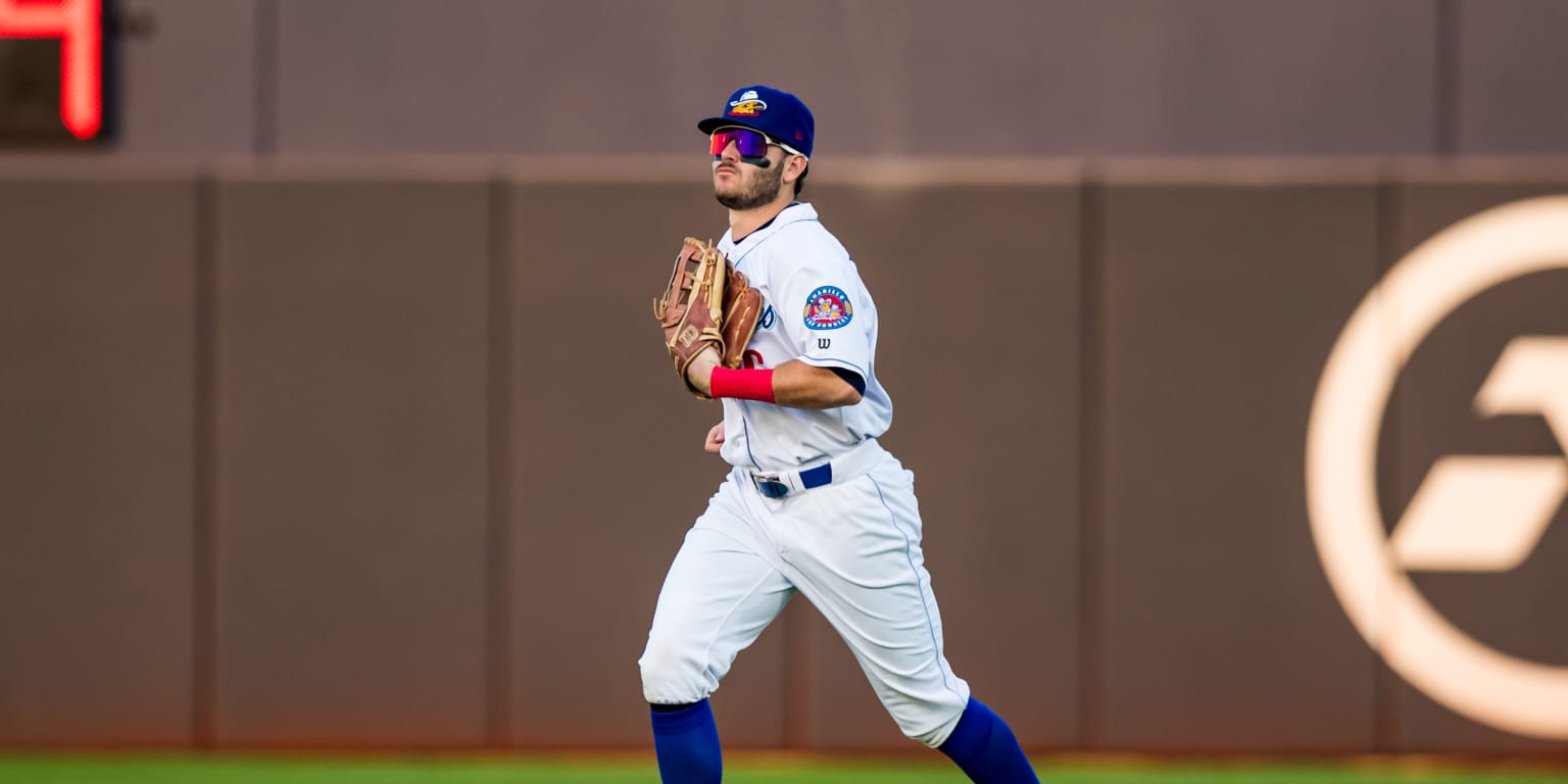 Hooks' J.C. Correa creating own path to major leagues