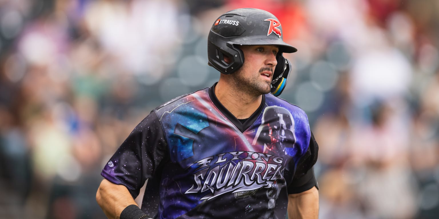 Patriots rally late, hold off Squirrels in finale | MiLB.com