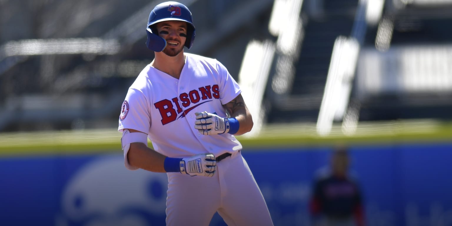 Bisons win series finale against Iowa Bisons