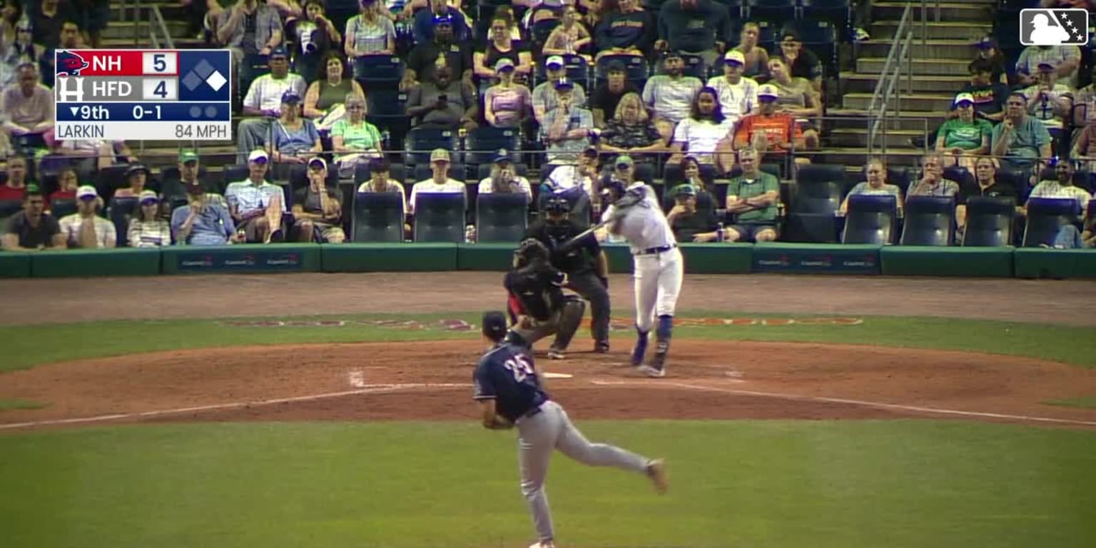Karros Cranks Walk-Off Home Run in Yard Goats Win | MiLB.com